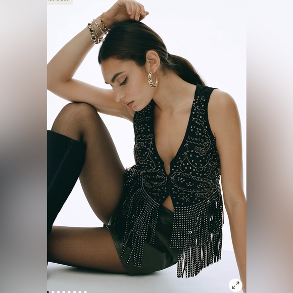 Anthropologie Tops - 🎉🎉Anthropologie beaded v neck tank NWT